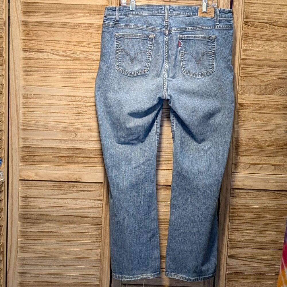 Levi's 590 Jeans Boot Cut Classic Light Blue Size 16W Medium - Picture 8 of 15